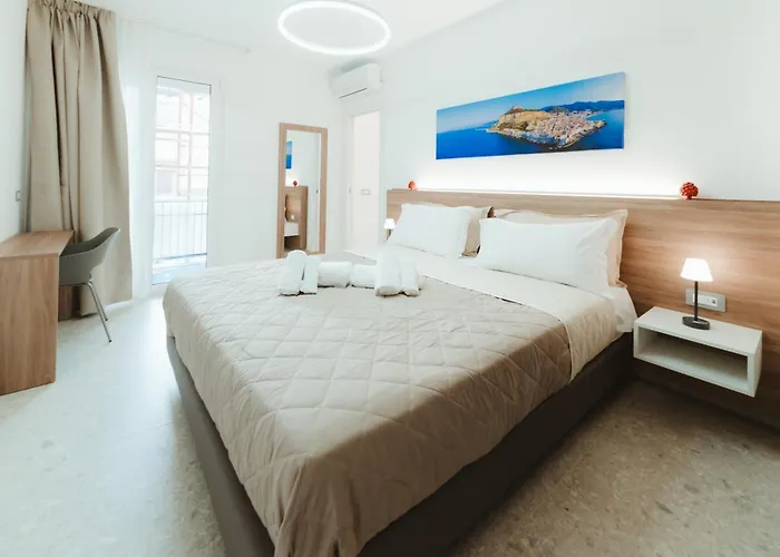 Verga 16 Deluxe Πανσιόν 3*